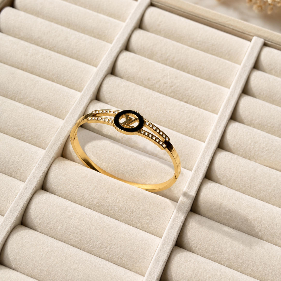 LV master copy bangle