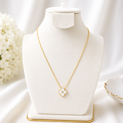 Daisy Charm Necklace
