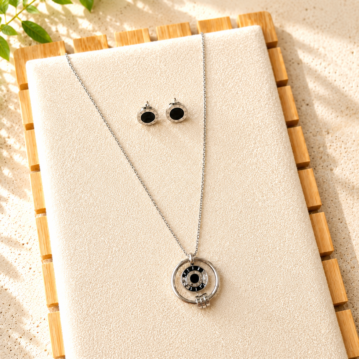 Silver Orbit Elegance Set