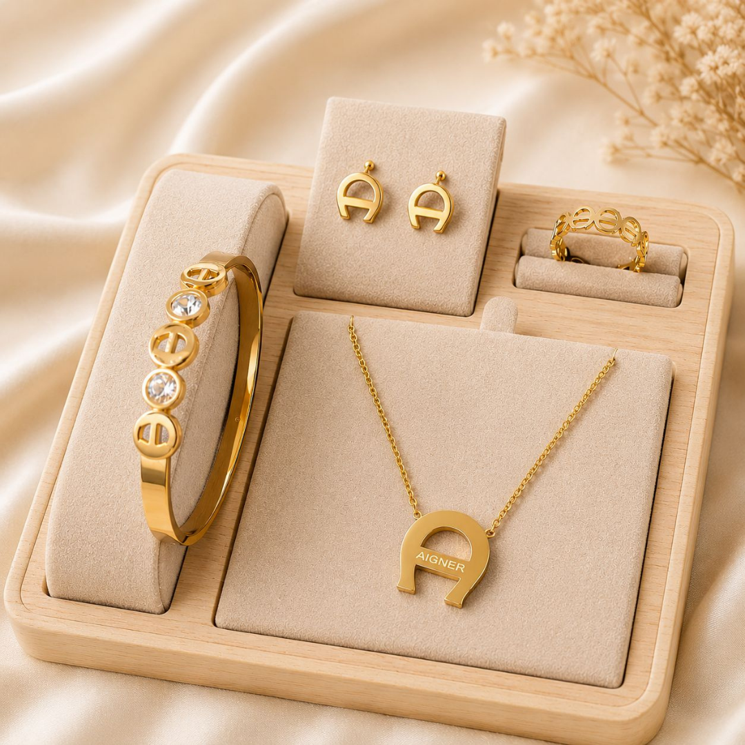 Elegant Gold Rectangle Pendant Jewellery Set