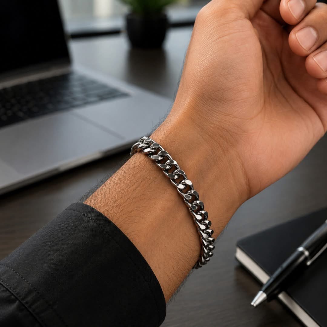 Silver Cuban Bracelet, Cuban Link Bracelet, Men's Bracelet, Stainless Steel Bracelet, Silver Chain Bracelet, Waterproof Jewelry, Fade Resistant, Men's Accessories, Doha, Qatar, Fashion Jewelry, Gift for Men