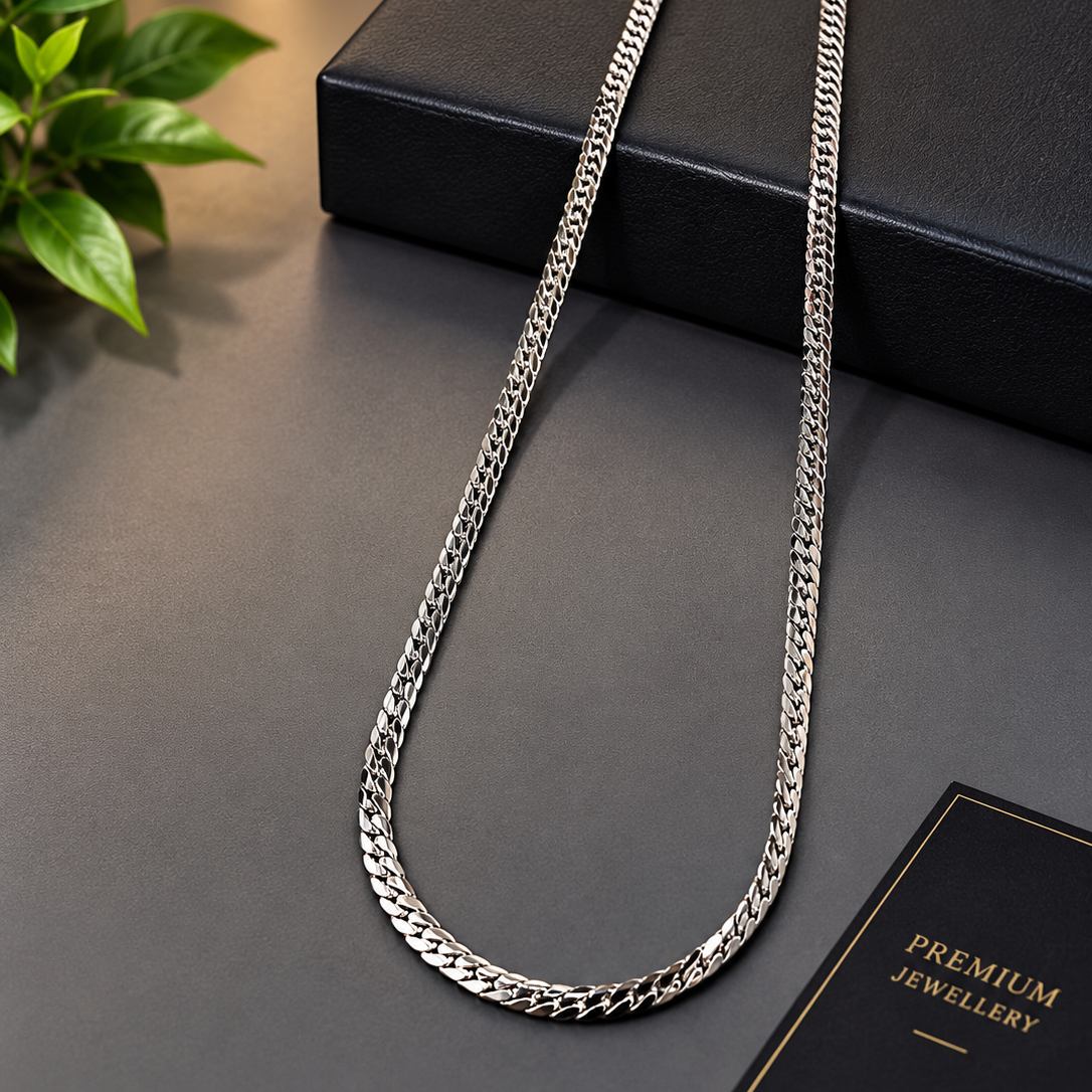 Buy premium men's stainless steel herringbone chain necklace in Doha, Qatar. Waterproof, fade-resistant silver flat chain with fast delivery across Qatar.