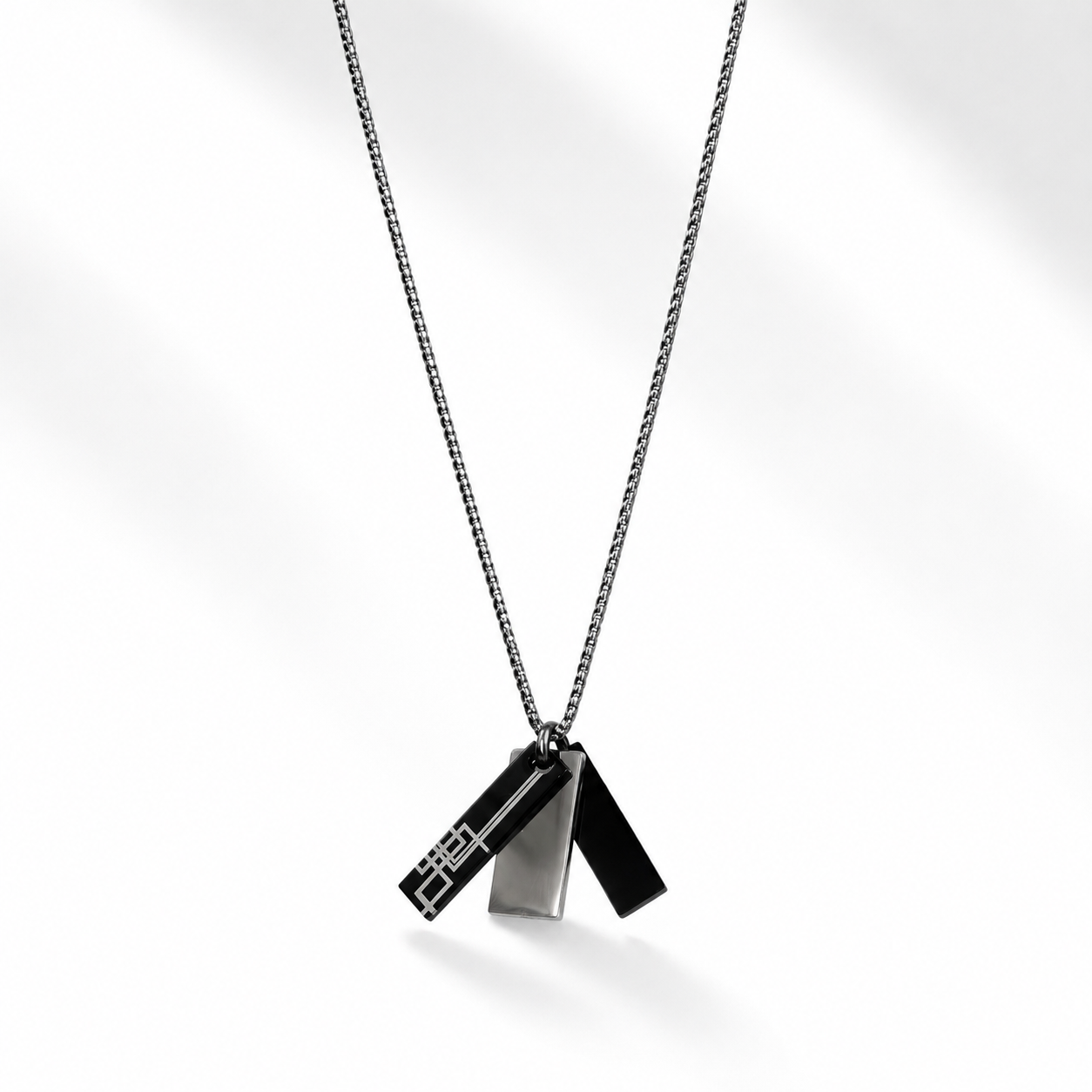 Buy premium men's triple bar pendant necklace in Doha, Qatar. Black and silver stainless steel necklace, waterproof, fade-resistant, with fast delivery across Qatar.